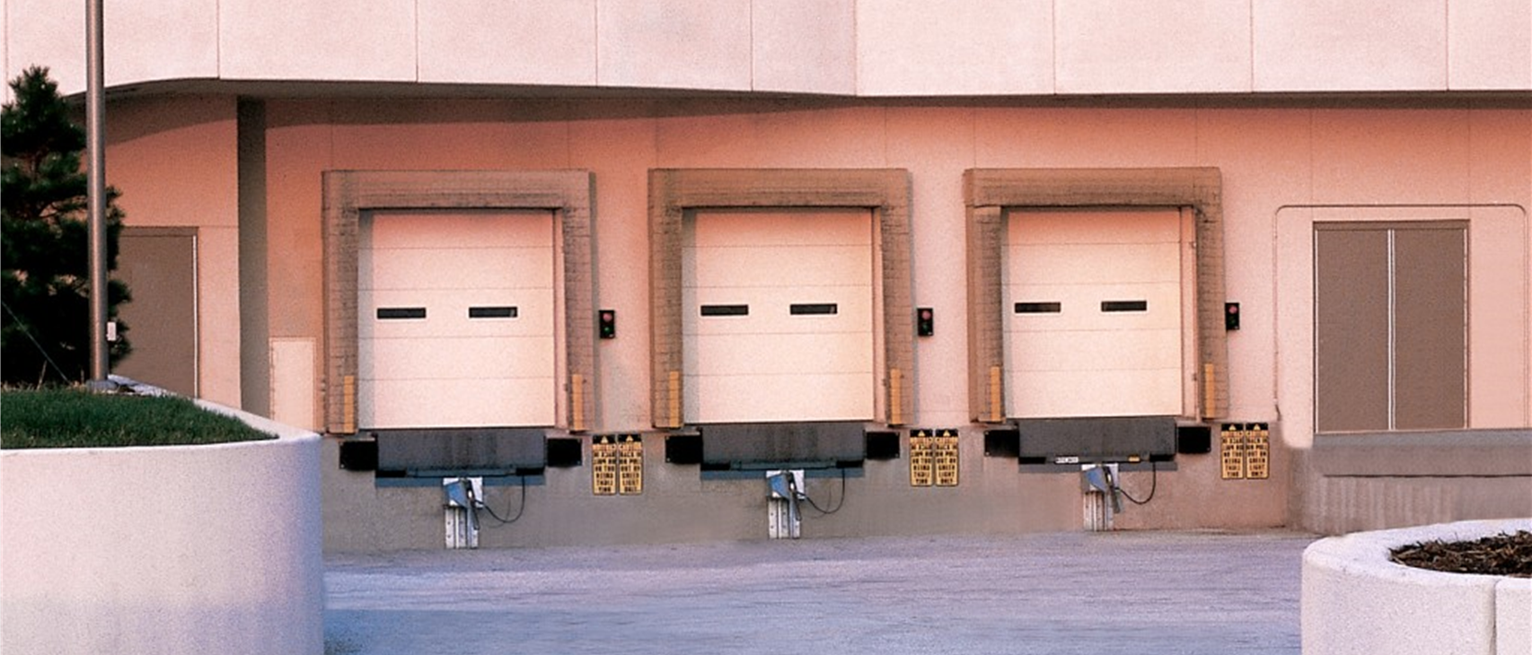 Non Insulated Sectional Steel Doors, Overhead Doo=r of So Cal