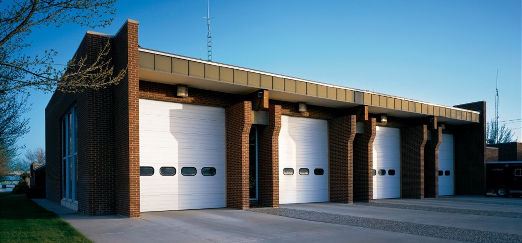 Medium & Light Duty Thermacore® Doors, Overhead Door So Cal